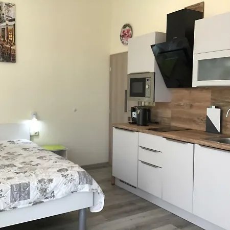 Ml Suites Na Hlavní